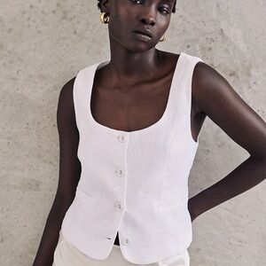 DISSH OSCAR WHITE SCOOP NECK LINEN VEST - 8 / WHITE, like new.